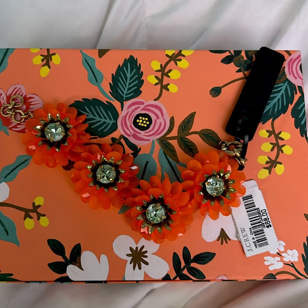 NWT J Crew flower bracelet